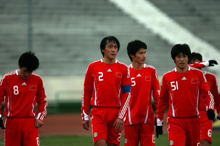 熟悉的对手交锋，火药味十足的比赛的简单介绍