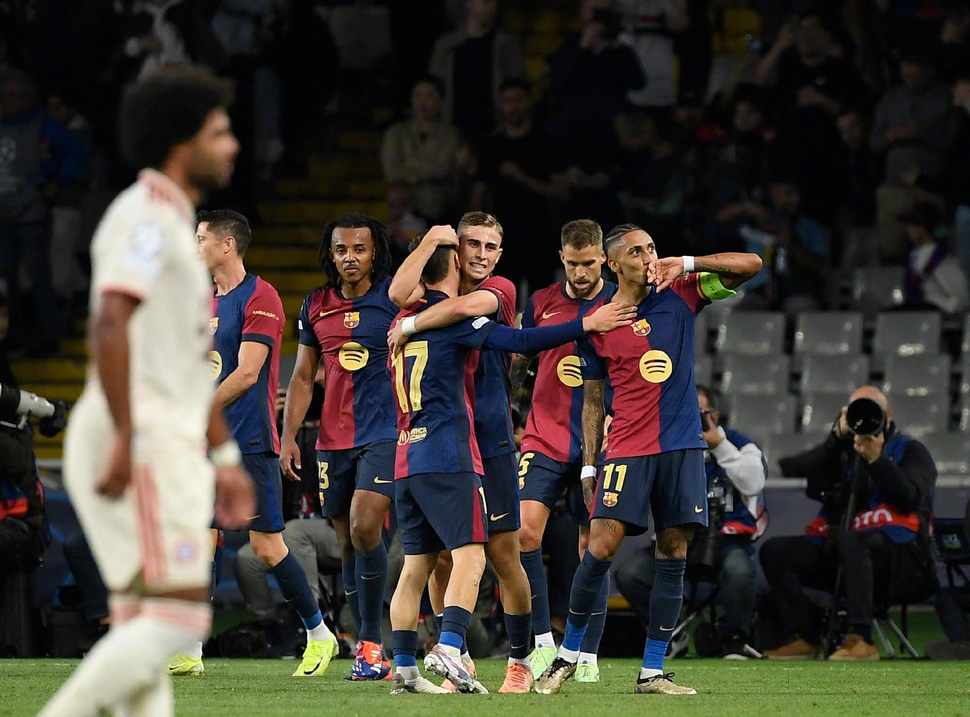 牌九-包含全队进球！拜仁慕尼黑轻松战胜亚特兰大的词条